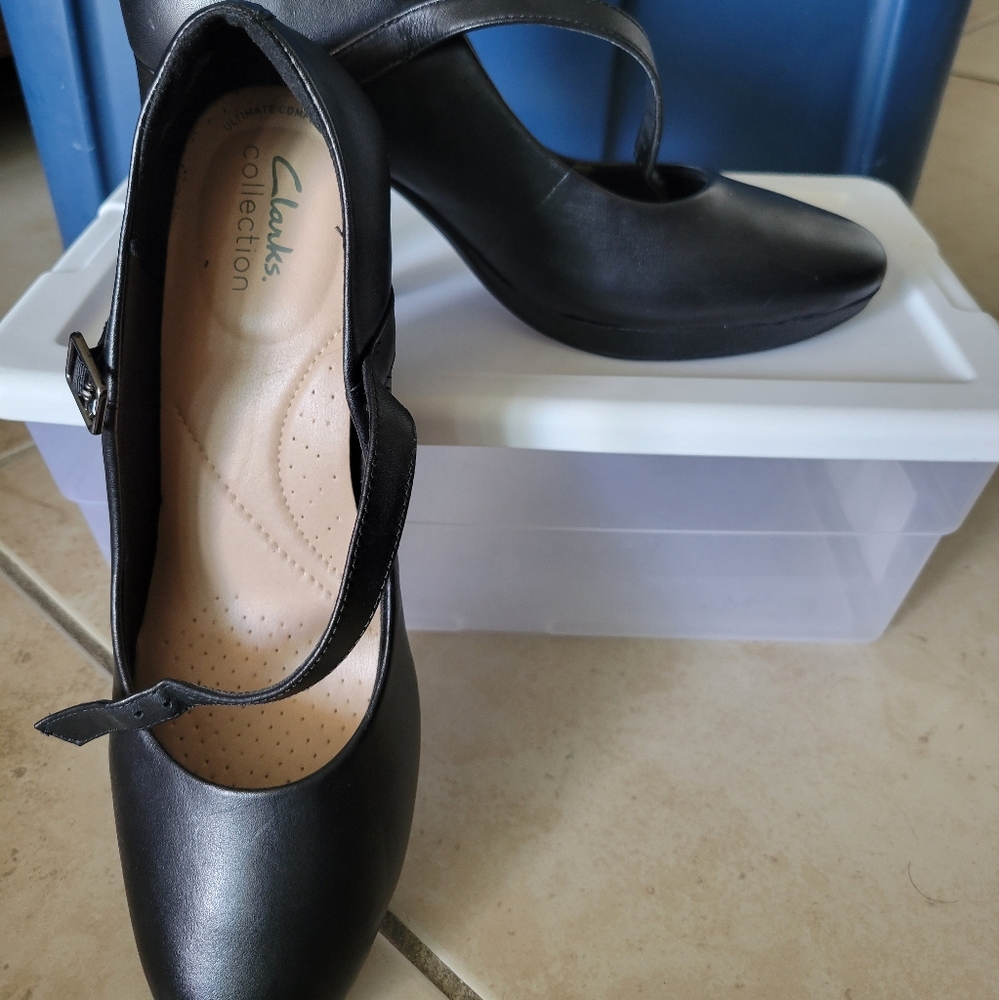 Clark's Ambyr Shine Pump